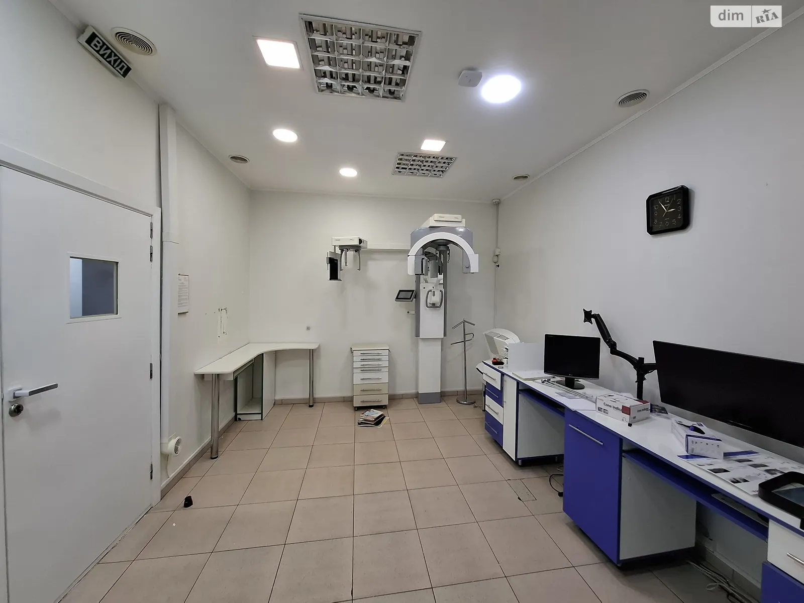 Сдается в аренду объект сферы услуг 192 кв. м в 2-этажном здании, цена: 2880 $ - фото 1