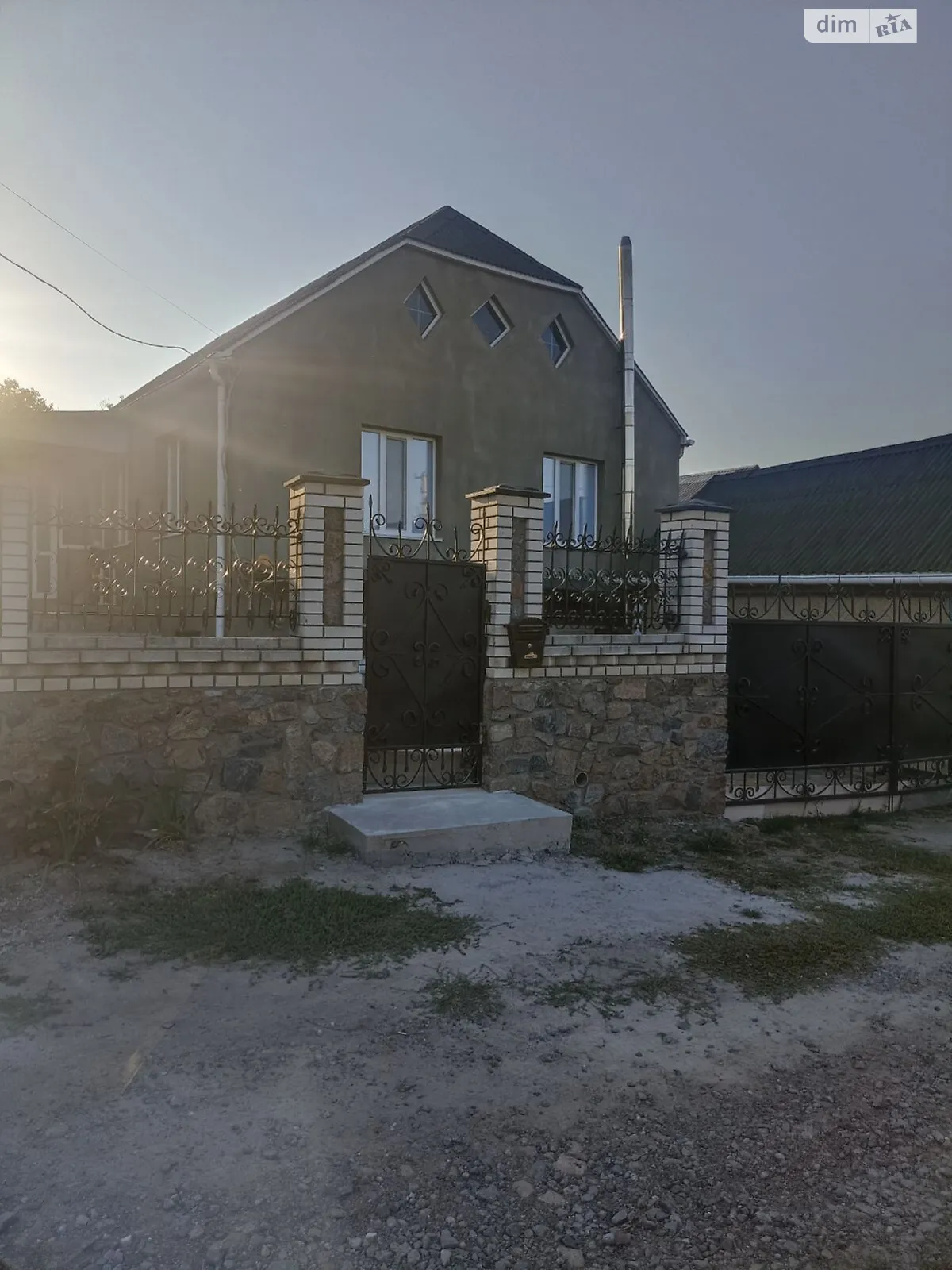 Продается одноэтажный дом 126 кв. м с бассейном, ул. Молодёжная - фото 1