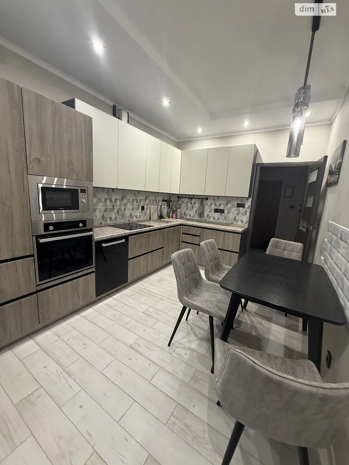 Сдается в аренду 2-комнатная квартира 62 кв. м в Ужгороде, цена: 500 $ - фото 1