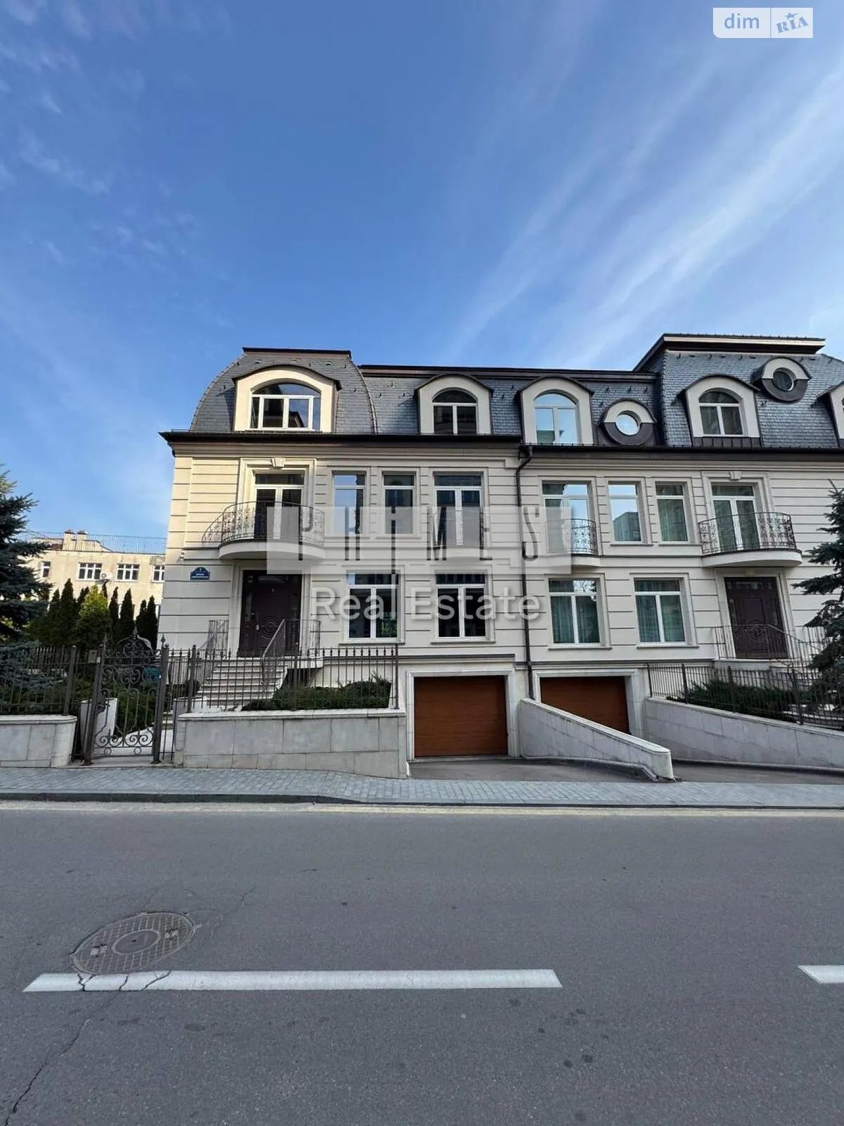 Продается часть дома 722.6 кв. м с балконом, цена: 3500000 $ - фото 1