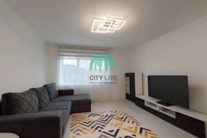 Продажа квартиры, Ивано-Франковск, р‑н. Центр, Южный бульвар, дом 38