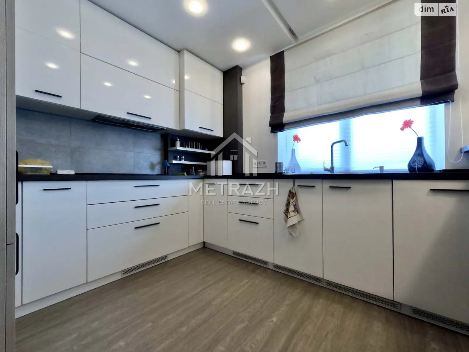 Продается 1-комнатная квартира 72.7 кв. м в Харькове, цена: 70500 $ - фото 1