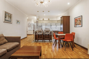 Долгосрочная аренда квартиры, Киев, р‑н. Черная Гора, ст.м. Зверинецкая(Дружбы народов), Андрея Верхогляда (Драгомирова) улица, дом 16Б