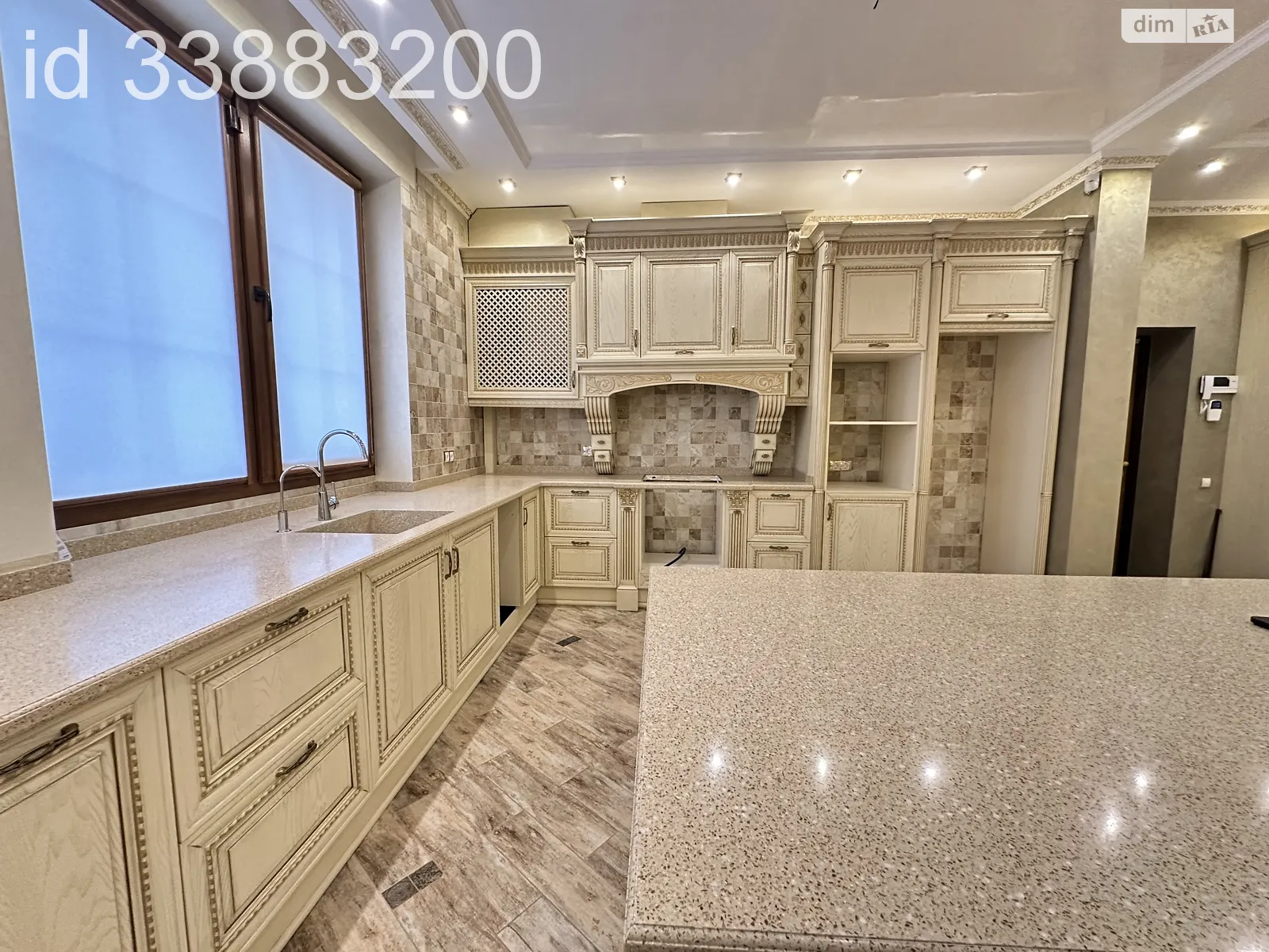 Продается 3-комнатная квартира 111.6 кв. м в Петропавловской Борщаговке, ул. Борщаговская, 30А - фото 1