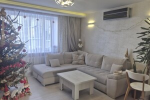 Продажа квартиры, Ровно, р‑н. Центр, Крушельницкой Соломии улица, дом 73