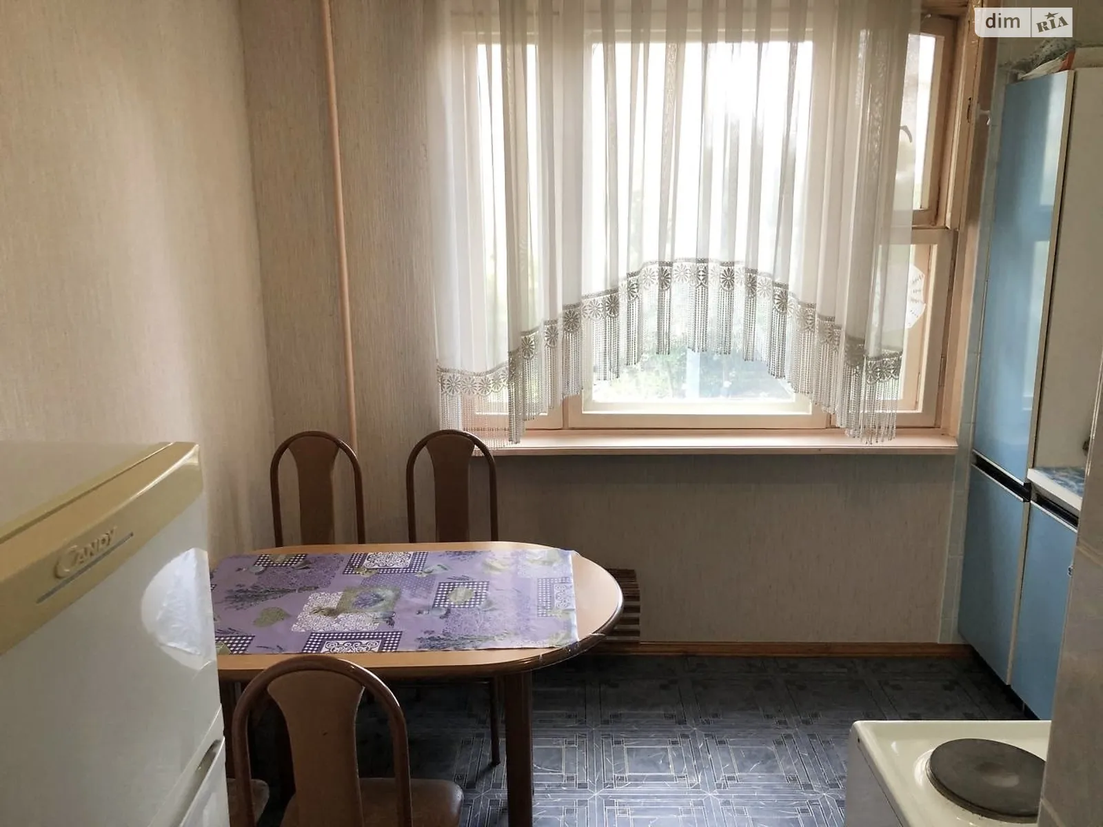 Здається в оренду 3-кімнатна квартира 76 кв. м у Києві, просп. Червоної Калини(Маяковського Володимира), 17А - фото 1