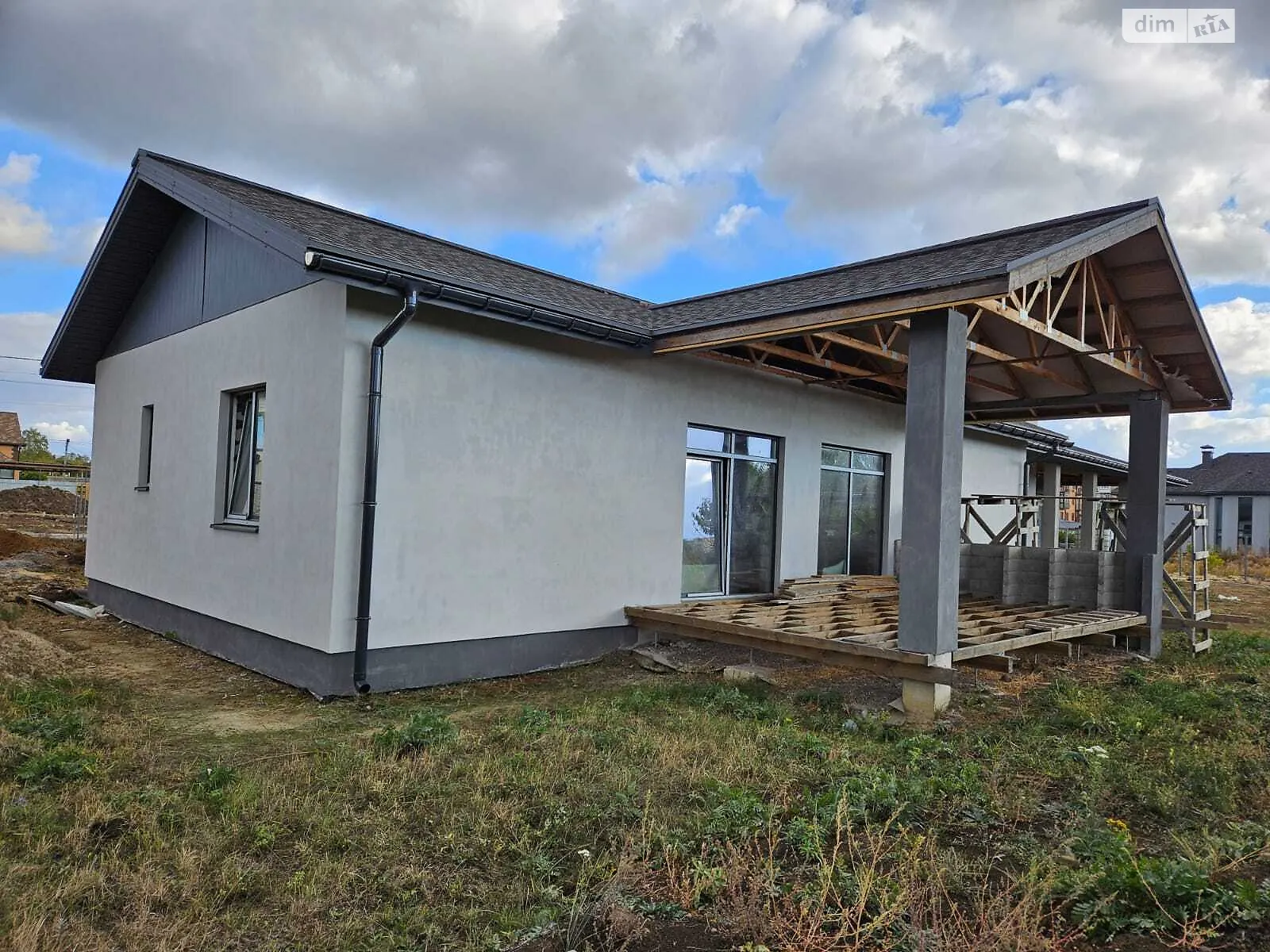 Продается одноэтажный дом 120 кв. м с мансардой, цена: 150000 $ - фото 1