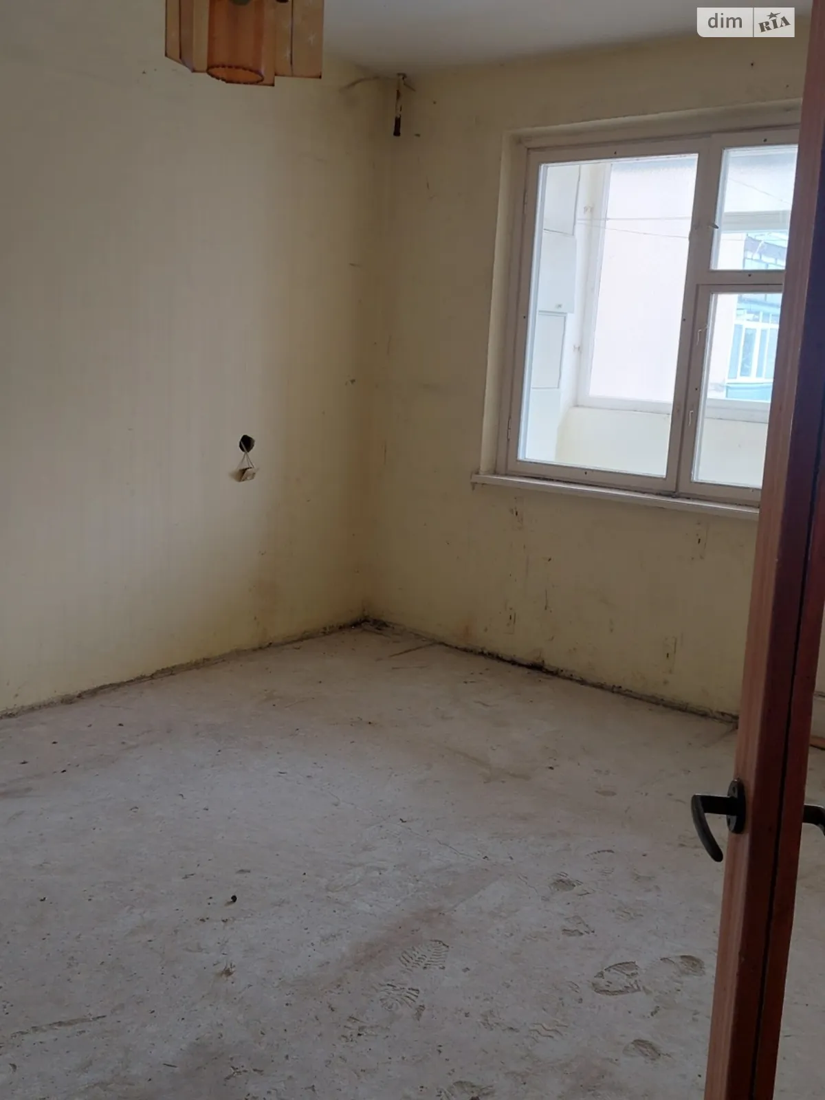 Продається 2-кімнатна квартира 50 кв. м у Ужгороді, вул. Легоцького, 46 - фото 1