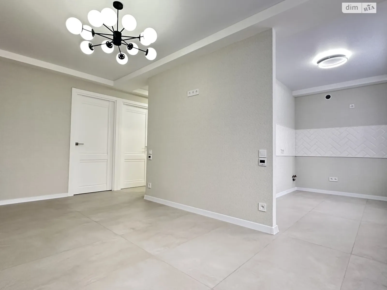 Продається 3-кімнатна квартира 54.6 кв. м у Кам'янському, вул. Каштанів - фото 1