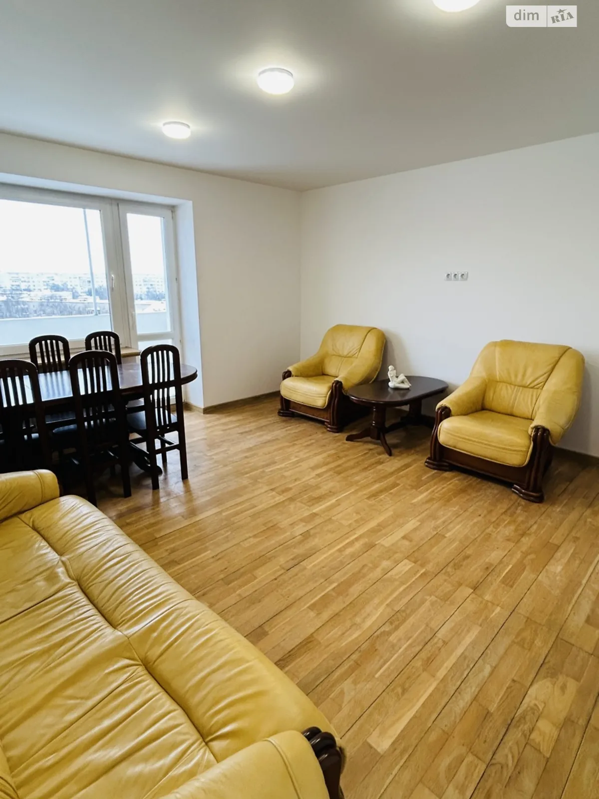 4-кімнатна квартира 78.9 кв. м у Луцьку, просп. Соборності, 33 - фото 1