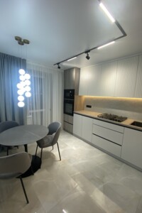 Продажа квартиры, Тернополь, р‑н. Молодежный, Генерала Мирона Тарнавского переулок, дом 4