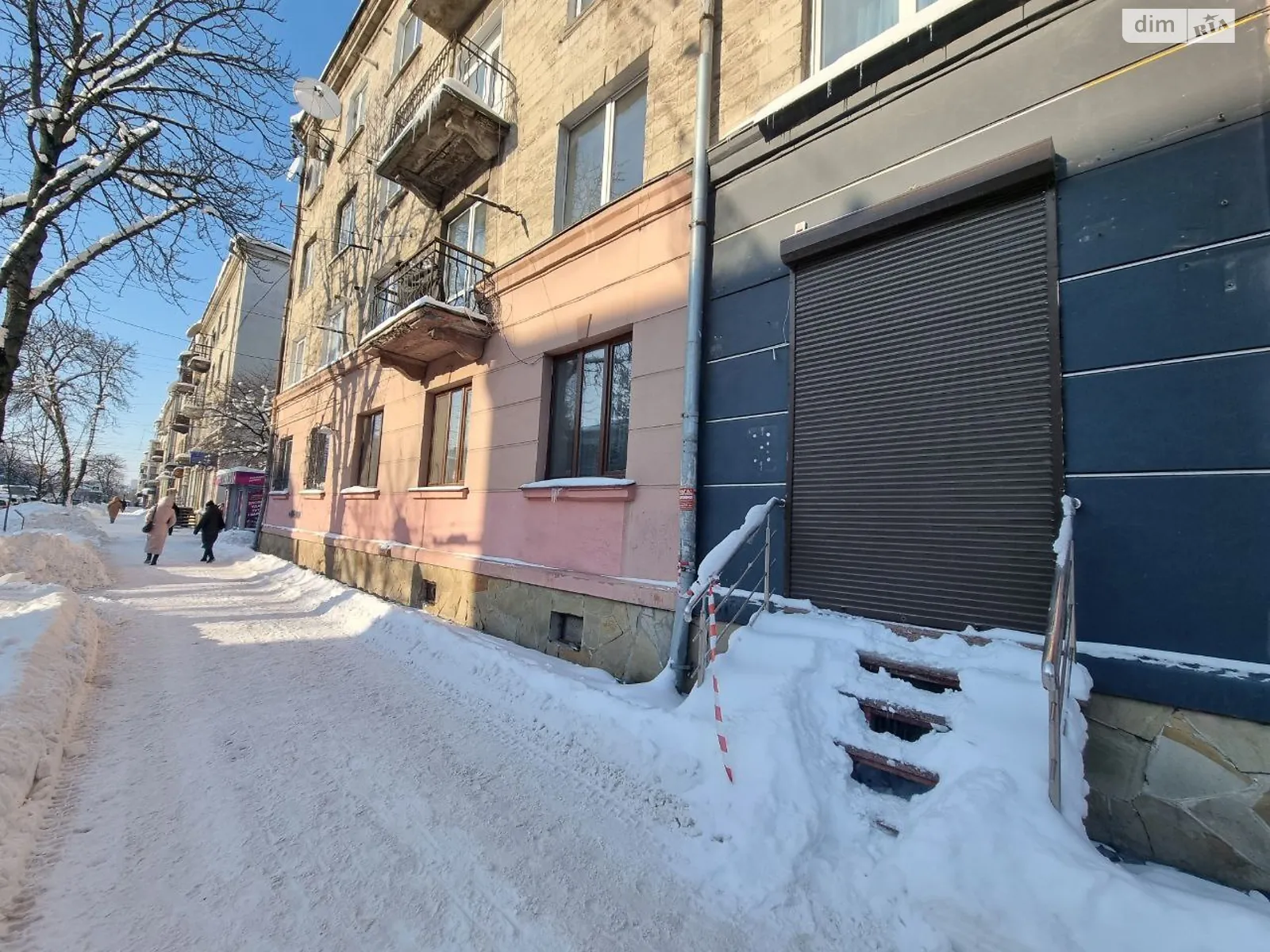 Продается помещения свободного назначения 56 кв. м в 5-этажном здании, цена: 205000 $ - фото 1