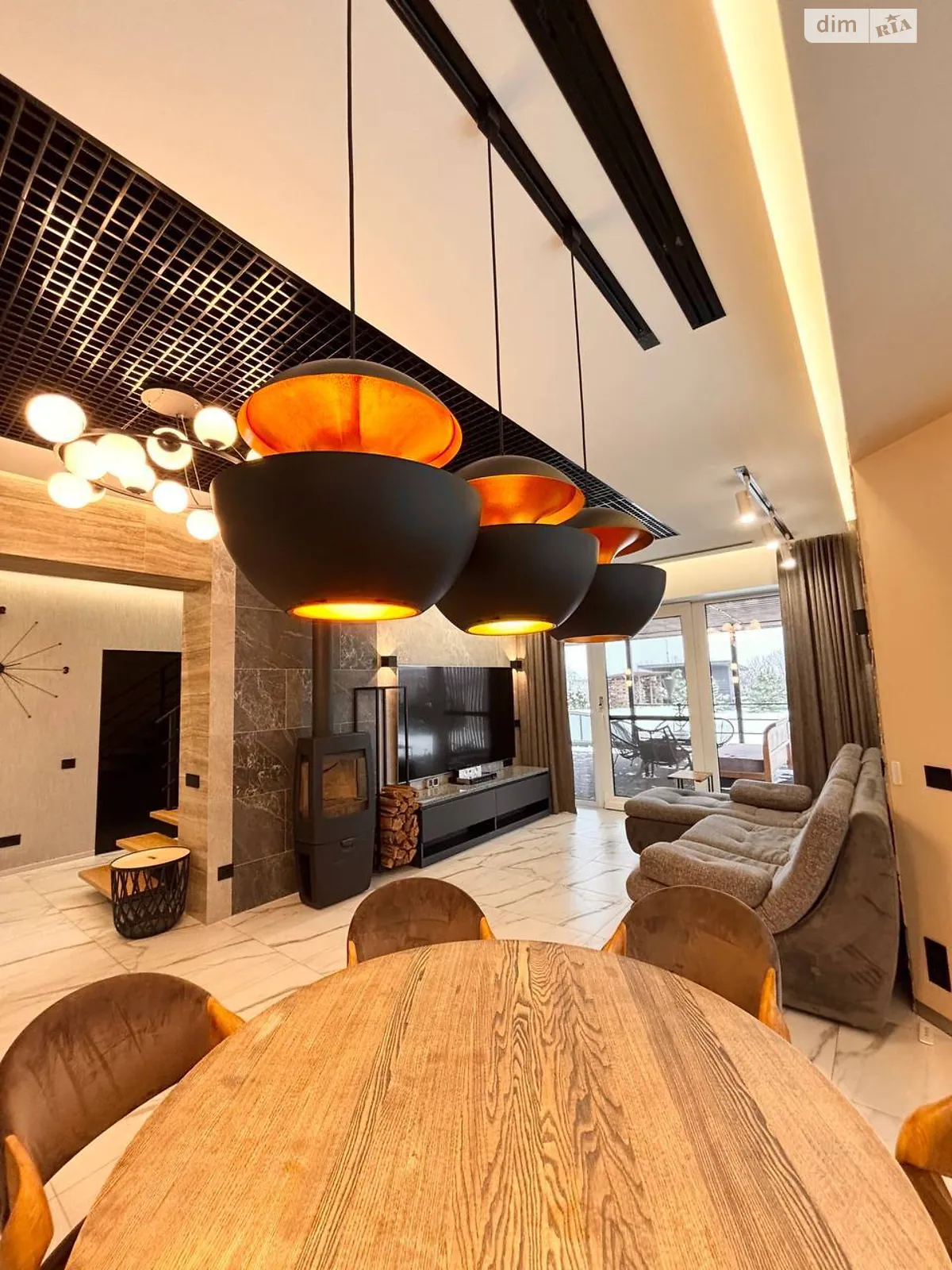 Продается дом на 2 этажа 166 кв. м с бассейном, цена: 685000 $ - фото 1