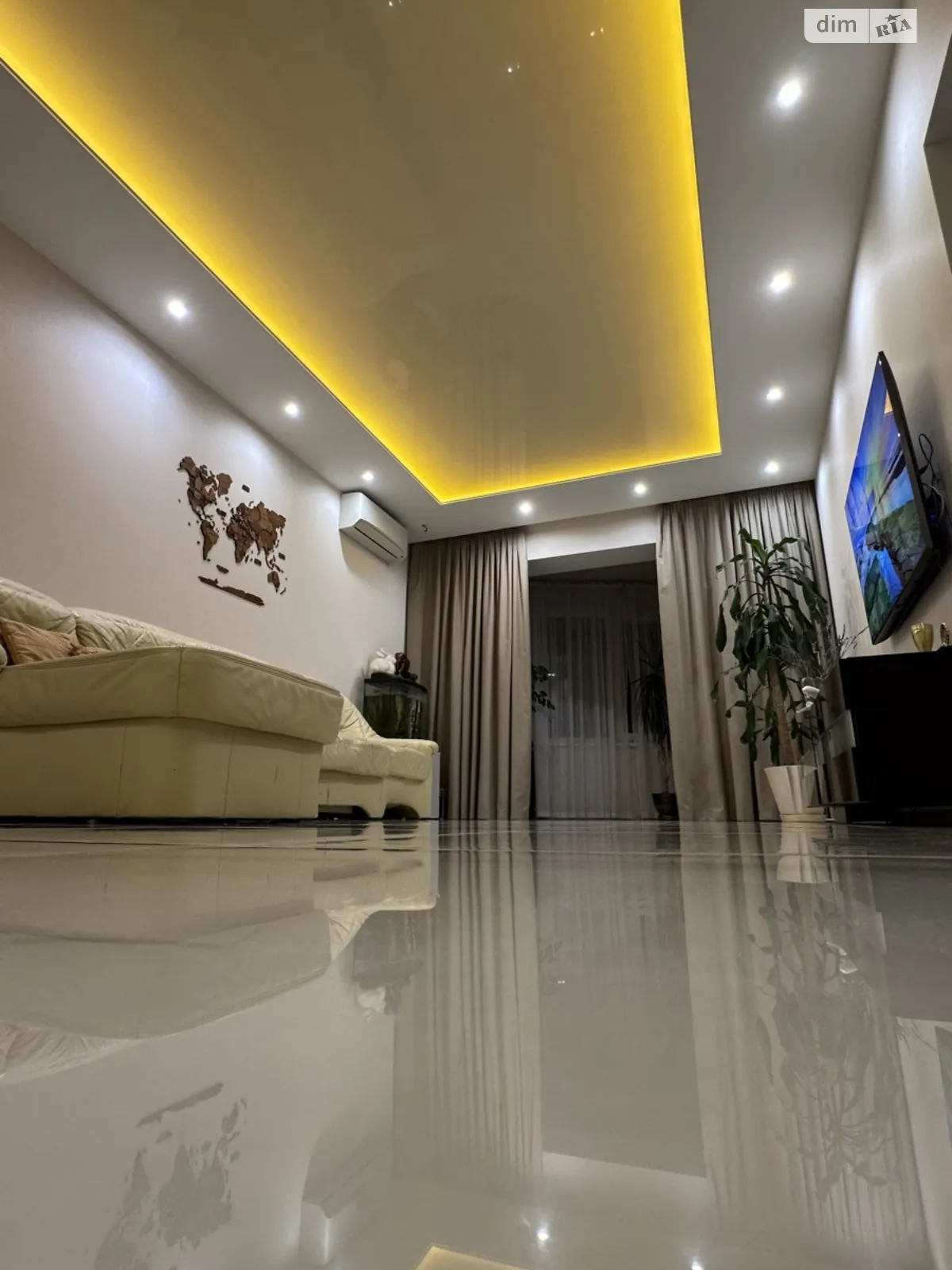 5-комнатная квартира 135.6 кв. м в Запорожье, ул. Владимира Украинца(Новокузнецкая), 5В - фото 1