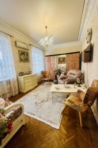 Продаж квартири, Одеса, р‑н. Приморський, Рішельєвська (Леніна) вулиця, буд. 58