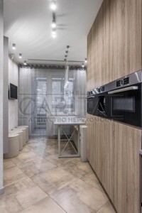 Продажа квартиры, Киев, р‑н. Саперное Поле, ст.м. Дворец Украина, Василия Тютюнника улица, дом 53