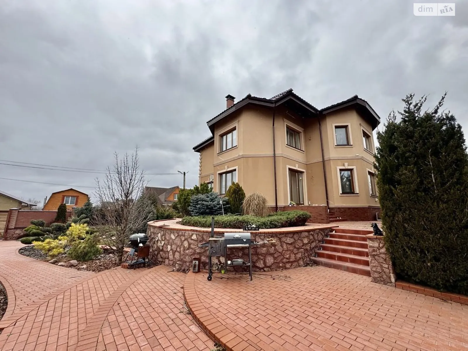 Продается дом на 2 этажа 313.5 кв. м с террасой, цена: 270000 $ - фото 1