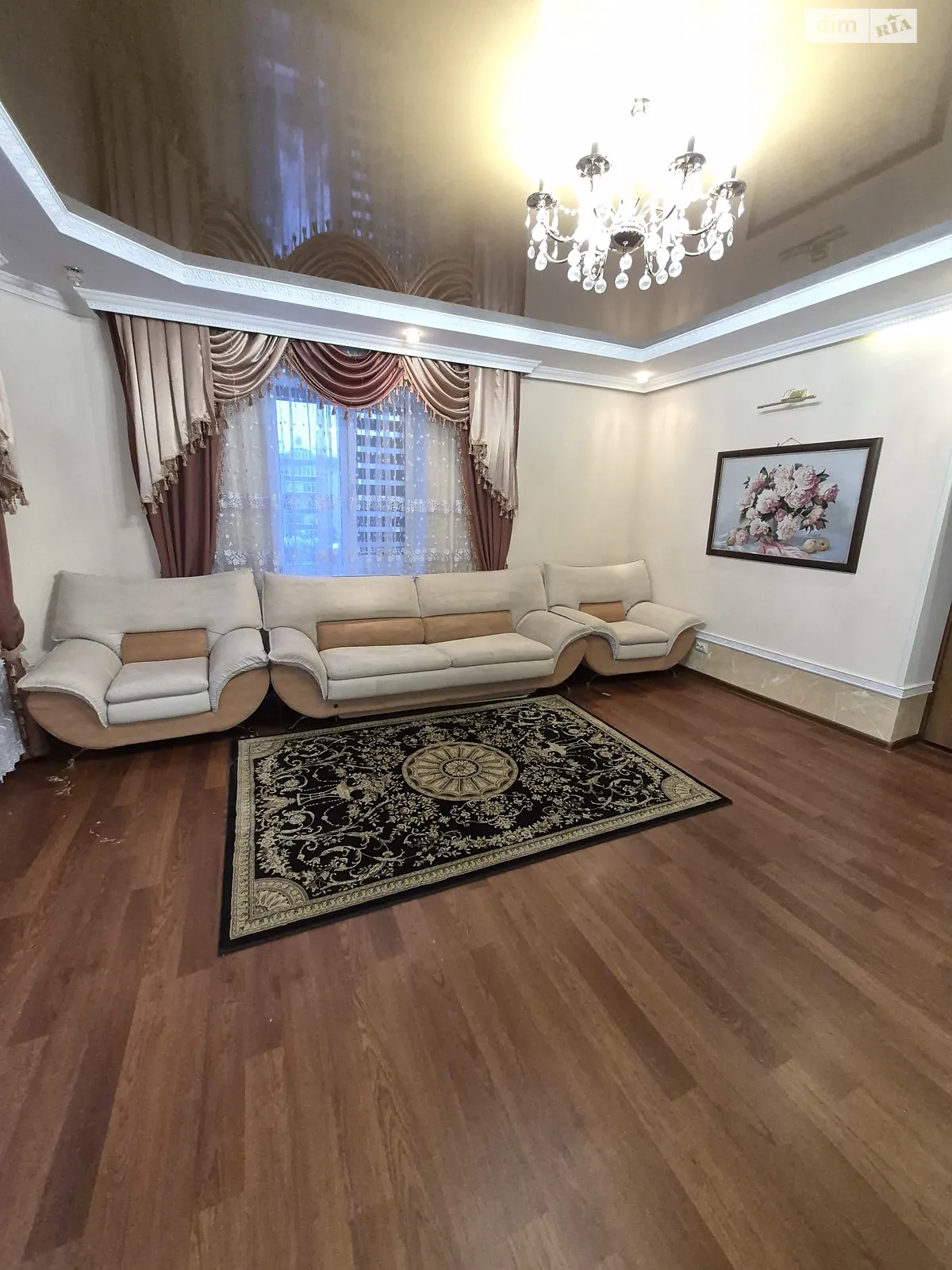 Здається в оренду 2-кімнатна квартира 68 кв. м у Рівному, вул. Гайдамацька, 47 - фото 1