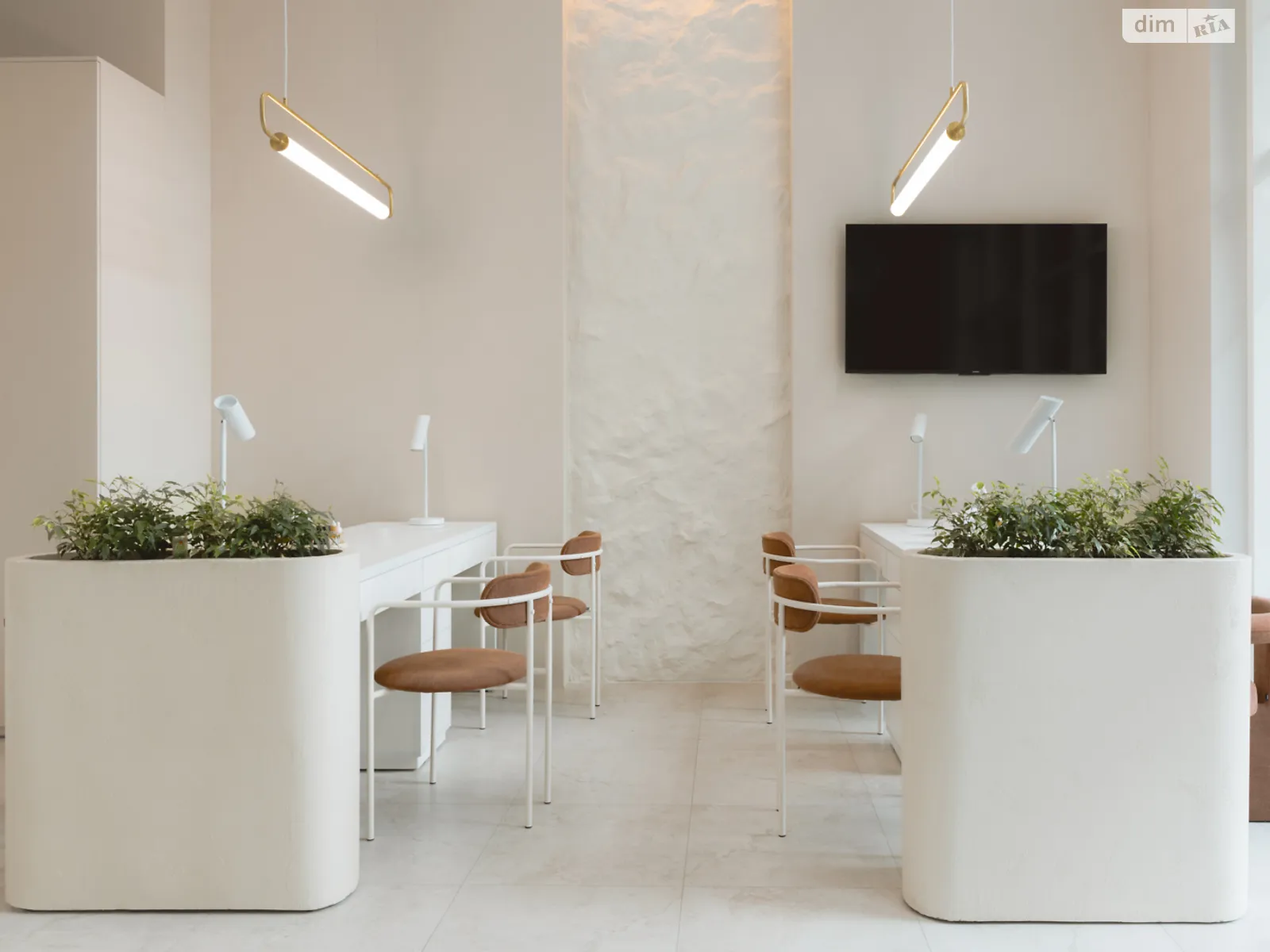 Продається приміщення вільного призначення 100 кв. м в 9-поверховій будівлі, цена: 420000 $ - фото 1