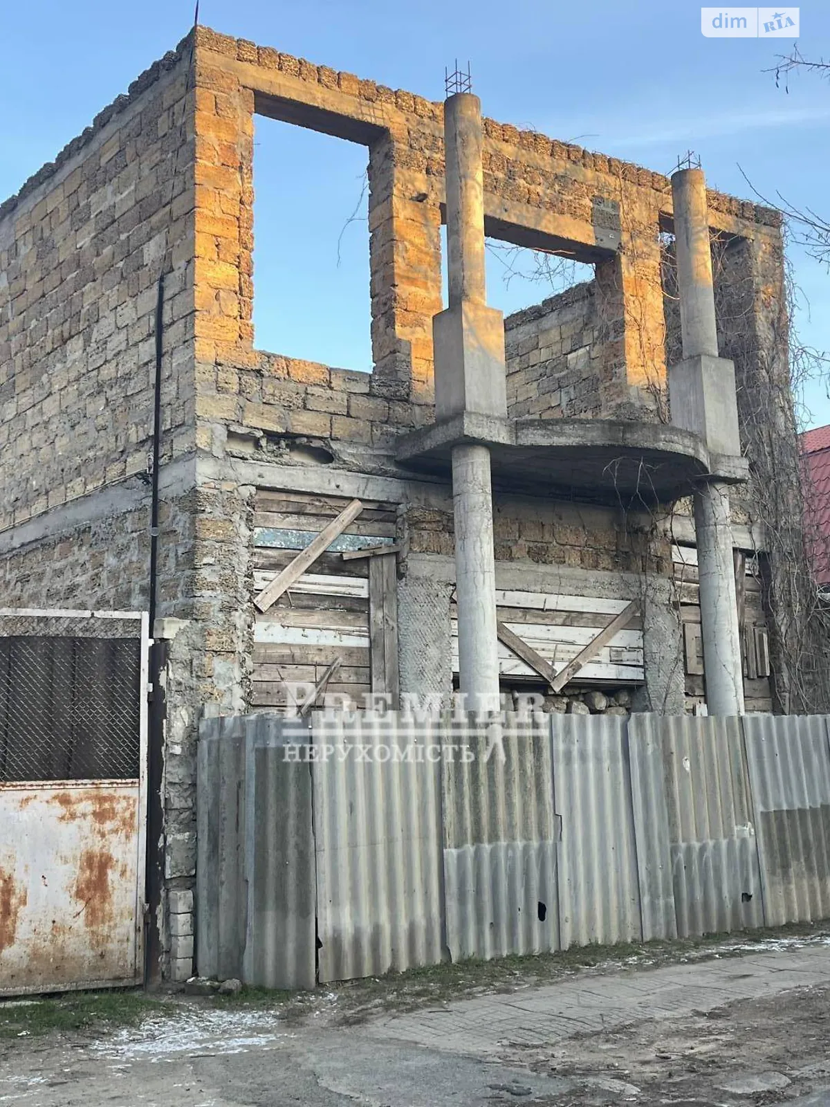 Продається будинок 2 поверховий 210 кв. м з банею/сауною, цена: 27000 $ - фото 1