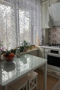 Продаж квартири, Київ, р‑н. Деміївка, ст.м. Голосіївська, Васильківська вулиця, буд. 2А