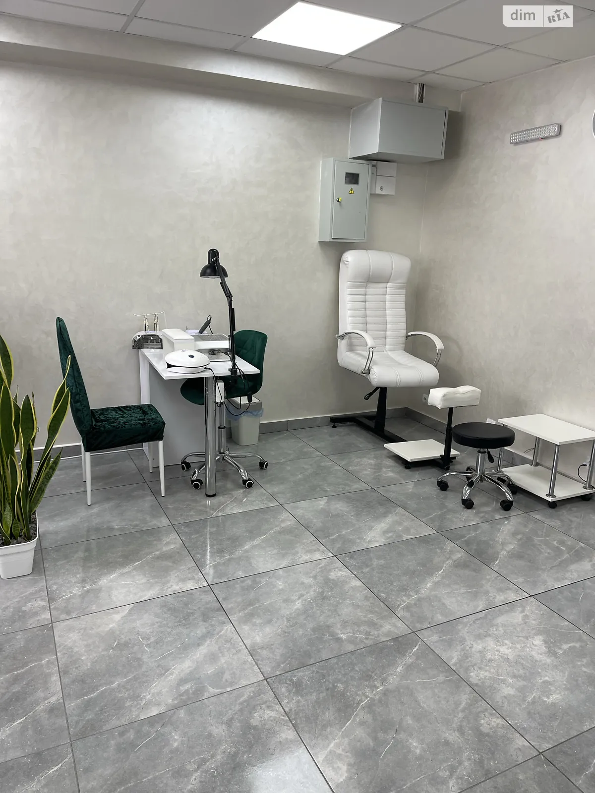 Здається в оренду приміщення вільного призначення 25 кв. м в 3-поверховій будівлі, цена: 3900 грн - фото 1