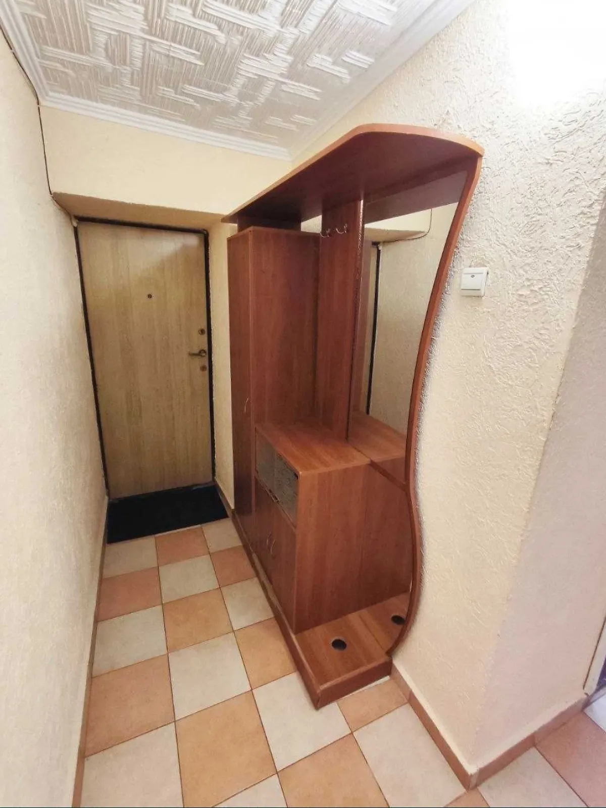 Сдается в аренду 1-комнатная квартира 38 кв. м в Ужгороде, ул. Героев 128-й бригады(8-го Марта), 7 - фото 1