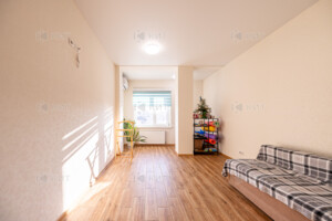 Продаж квартири, Харків, р‑н. Центр, ст.м. Захисників України, Богдана Хмельницького вулиця, буд. 32