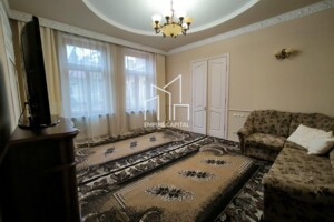 Продажа квартиры, Львов, р‑н. Клепаров, Леонтовича улица, дом 5