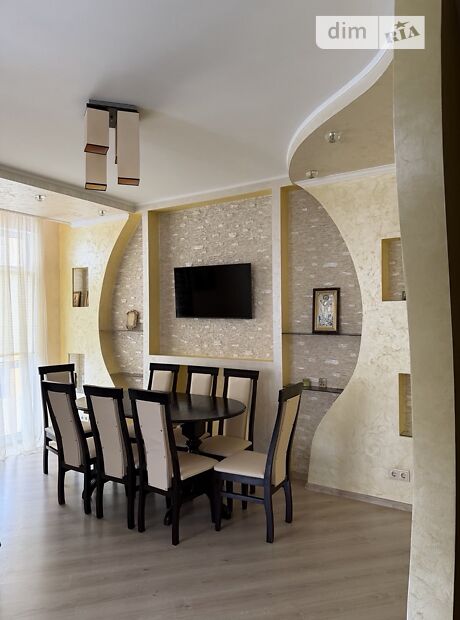 Ужгород, Новий, вул. Богомольця, 22