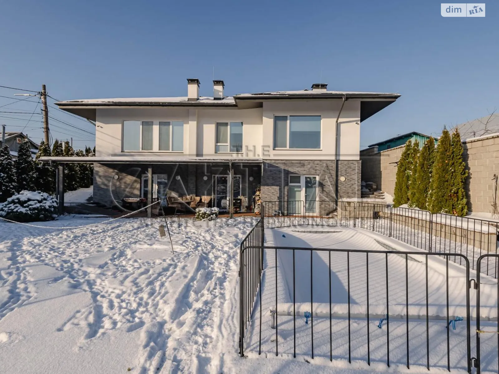 Продается дом на 2 этажа 280 кв. м с баней/сауной, цена: 950000 $ - фото 1