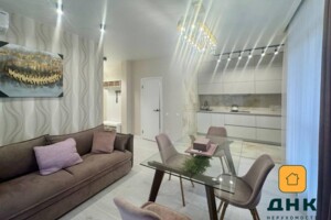 Продаж квартири, Одеса, р‑н. Чубаївка, Академіка Філатова вулиця, буд. 2 корпус 2