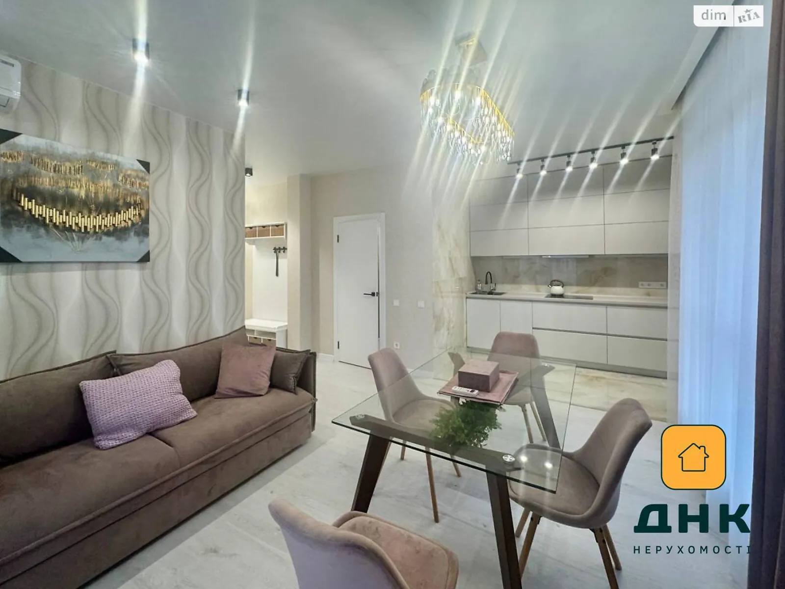 Продається 2-кімнатна квартира 64 кв. м у Одесі, вул. Академіка Філатова, 2 корпус 2 - фото 1