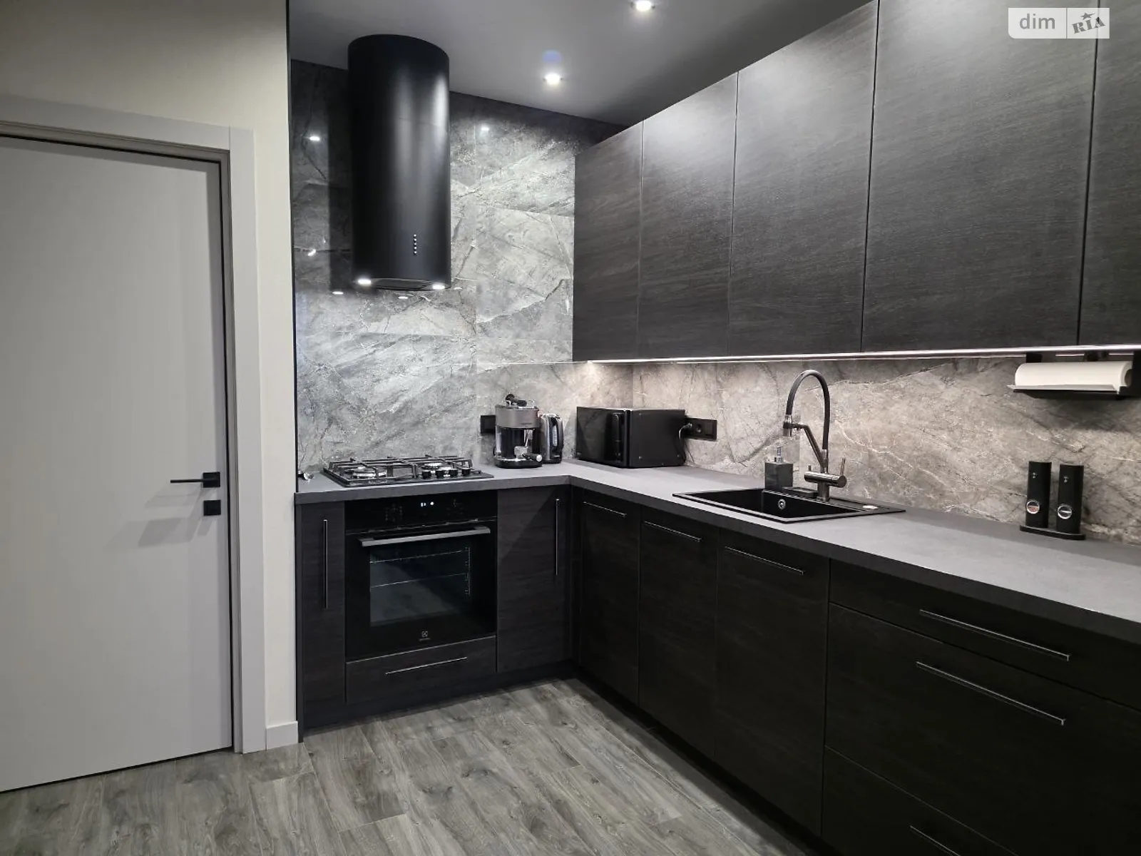 Продается 2-комнатная квартира 62.3 кв. м в Ирпене, ул. Павленко, 56 - фото 1