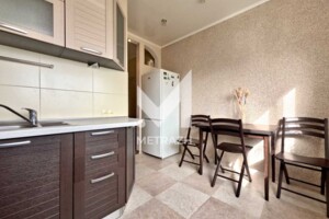 Продажа квартиры, Харьков, р‑н. ХТЗ, ст.м. Имени А. С. Масельского, Бригады Хартия (Маршала Рыбалко) улица, дом 45А