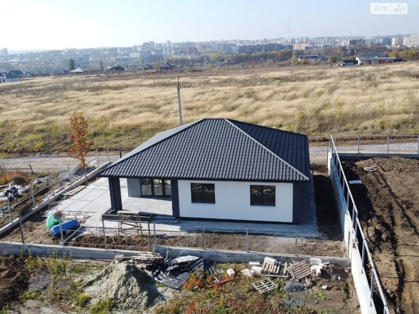 Продается одноэтажный дом 132.42 кв. м с верандой, цена: 127000 $ - фото 1