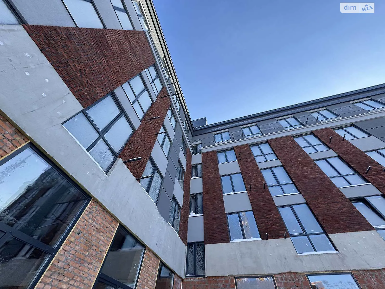 Продается 1-комнатная квартира 40.5 кв. м в Ирпене, ул. Соборная(ІІІ Интернационала), 33 - фото 1