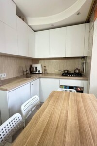 Продаж квартири, Київ, р‑н. Лісовий Масив, ст.м. Лісова, Ореста Левицького (Академіка Курчатова) вулиця, буд. 20