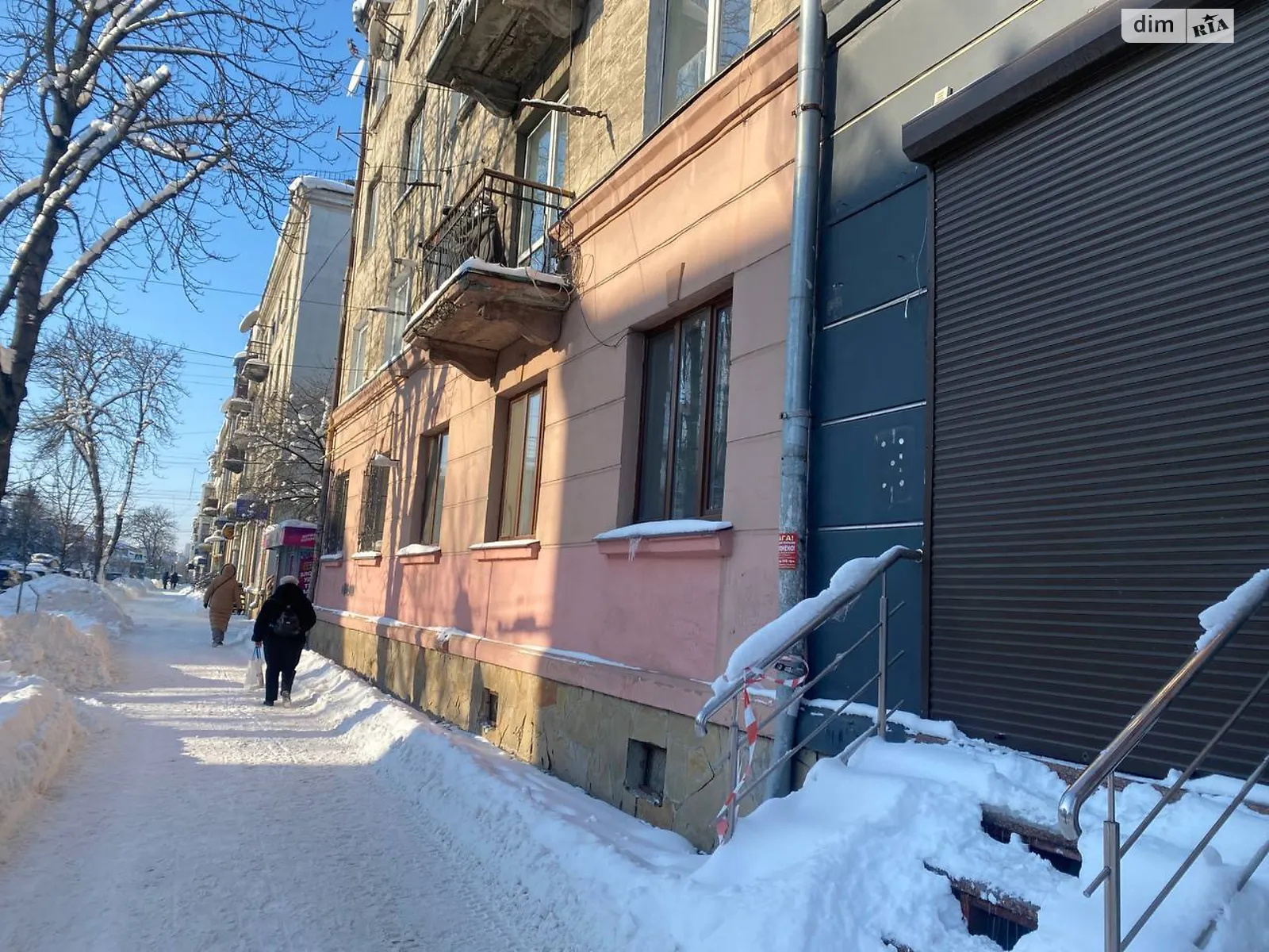 Продается помещения свободного назначения 56 кв. м в 5-этажном здании, цена: 205000 $ - фото 1