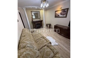 Продажа квартиры, Одесса, р‑н. Приморский, Среднефонтанская улица