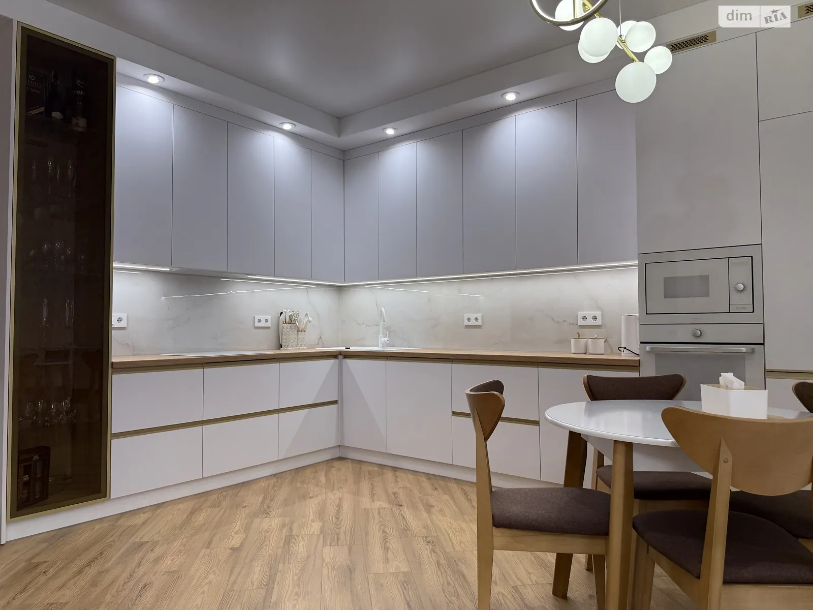 Продается 2-комнатная квартира 91.7 кв. м в Хмельницком, ул. Подгорная, 34/2А - фото 1