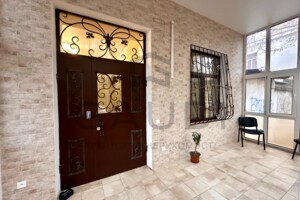 Долгосрочная аренда квартиры, Николаев, р‑н. Центральный, Фалеевская улица, дом 17А