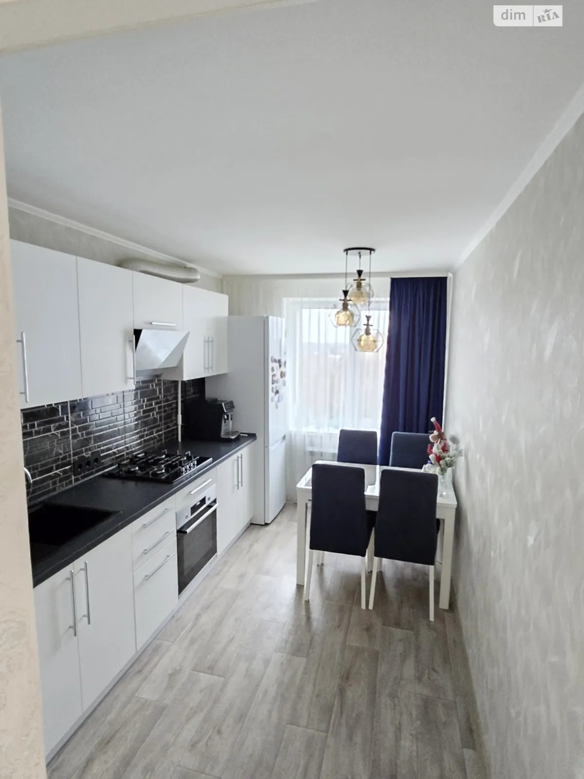 Продается 3-комнатная квартира 65.2 кв. м в Лозовой, цена: 30000 $ - фото 1