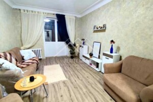 Продаж квартири, Дніпропетровська, Кривий Ріг, р‑н. Центрально-Міський, Мартіна Шимановського (Комуністична) вулиця