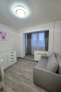 Продаж квартири, Київська, Біла Церква, р‑н. ДНС, Олександрійський (50 Років Перемоги) бульвар, буд. 137