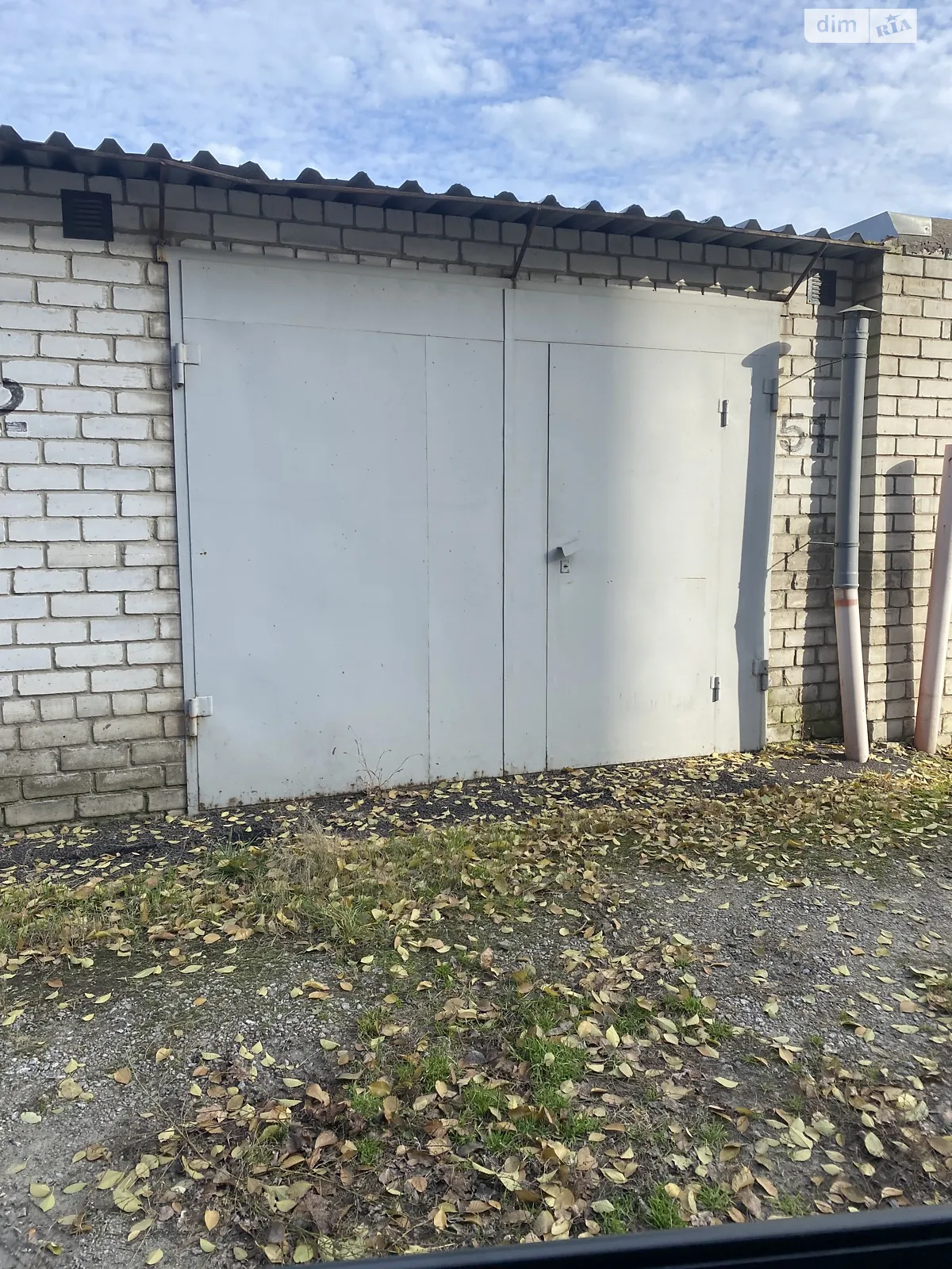 Продается отдельно стоящий гараж под легковое авто на 20.9 кв. м, цена: 10000 $ - фото 1