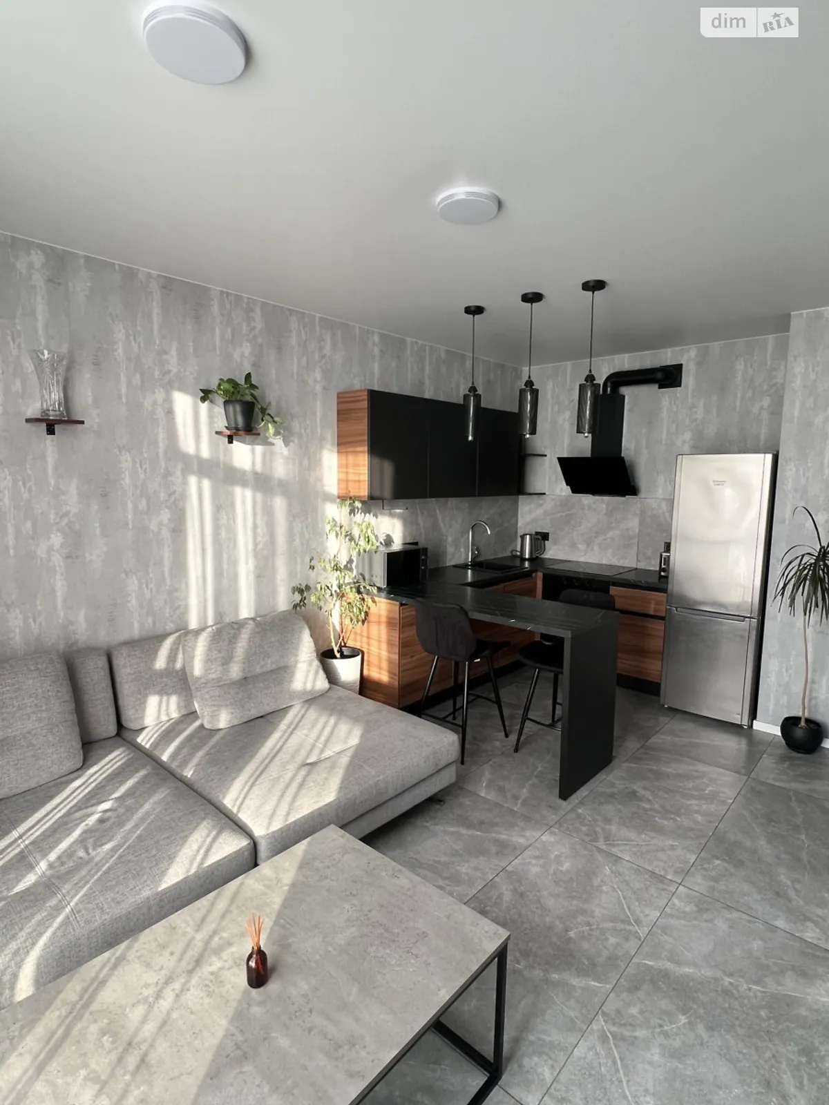 Продається 1-кімнатна квартира 41 кв. м у Одесі, вул. Академіка Філатова - фото 1