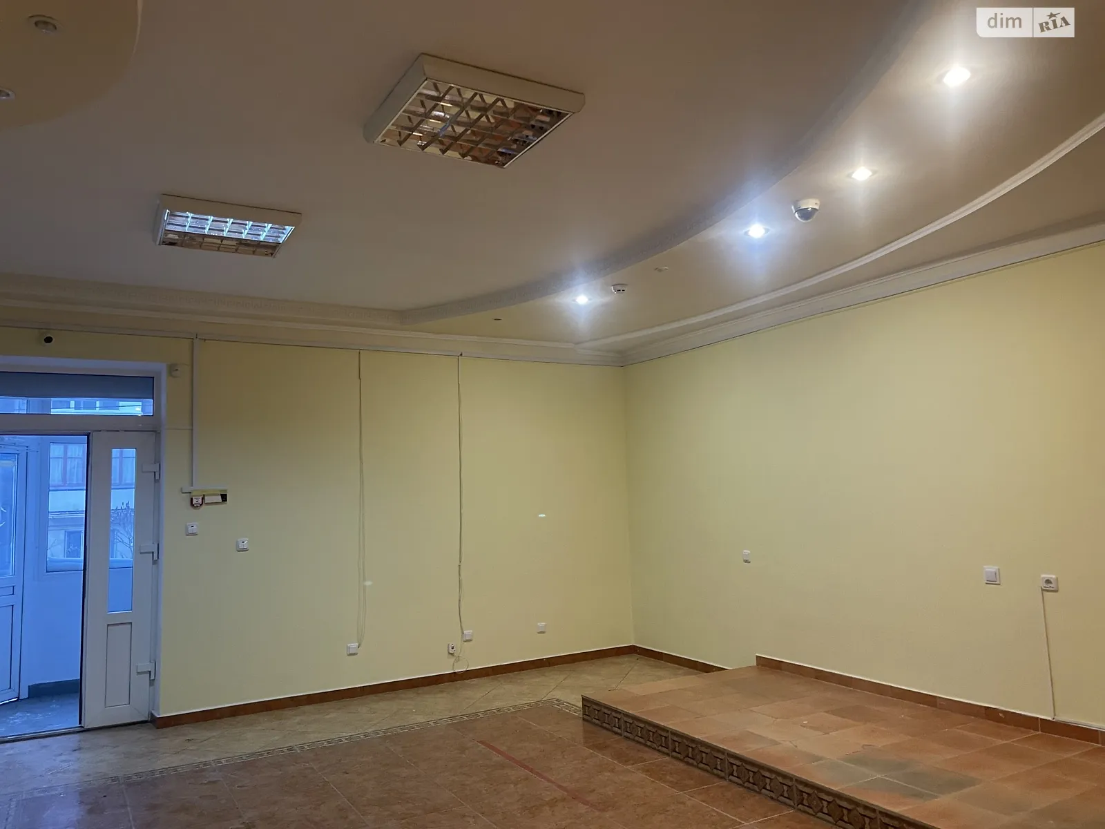 Продається приміщення вільного призначення 167 кв. м в 7-поверховій будівлі, цена: 67000 $ - фото 1