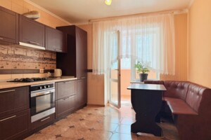 Продаж квартири, Вінниця, р‑н. Вишенька, Келецька вулиця, буд. 140