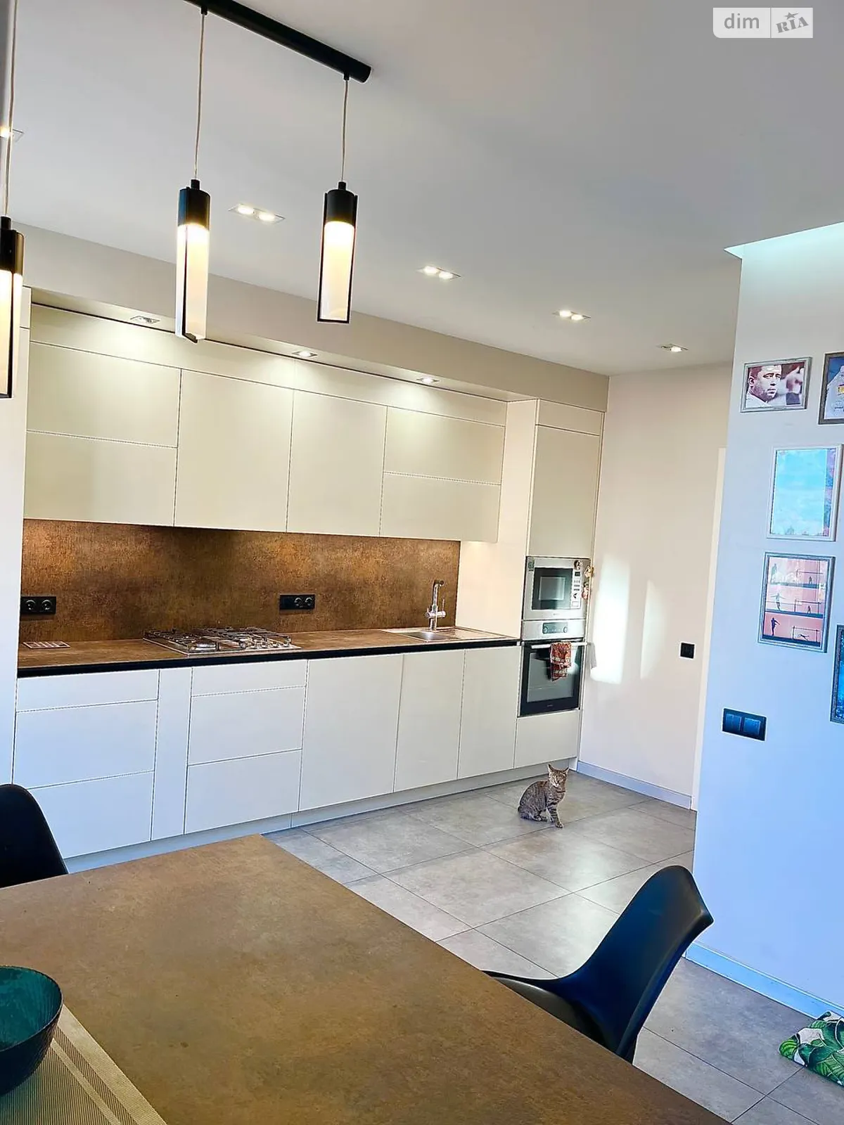 Продается 2-комнатная квартира 70.3 кв. м в Ворзеле, ул. Кленовая, 45А/1 - фото 1